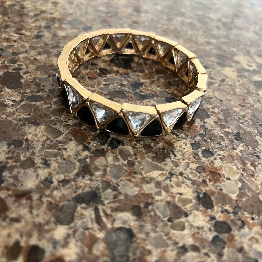 Elegant Gold and Black Women's Stretchy Bracelet